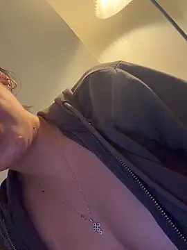 saliha_pinky_ 网络视讯表演