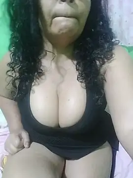 Amarantha25 live XXX chat