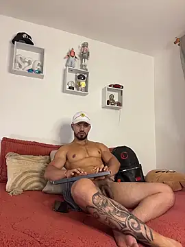 Chatroom XXX en direct de Ezzio_Scolaro