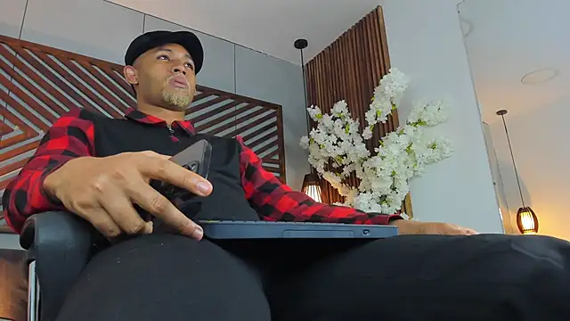 Czat XXX na żywo – B_Wild