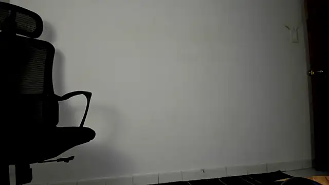 CRISTHIAN_WOLF1 élő XXX-chatje