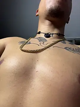 AlphaMasterXxx 即時 XXX 聊天
