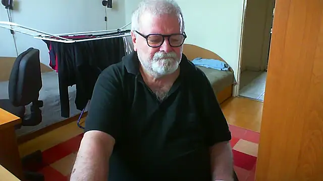 Chat +18 de petvarad ao vivo