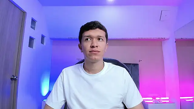 ken_col Webcamshow