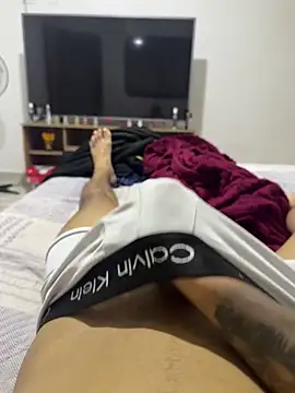 R122902 webcam show