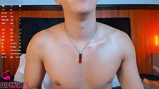 Leo_Savage_ Webcam Show