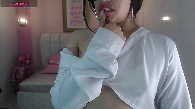 susan_ch1's Live XXX Chat