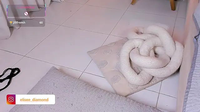 Elise_Diamond élő XXX-chatje