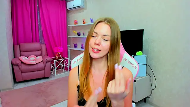 Strawberrye Live XXX-Chat