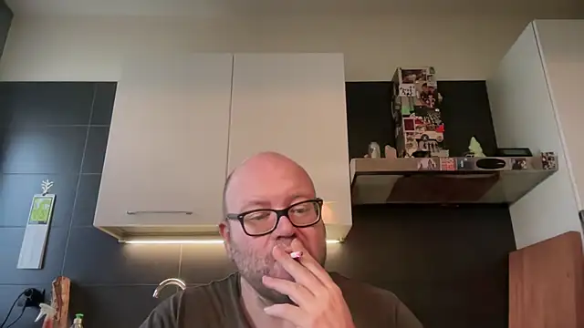 theitalianbear's Webcam Show