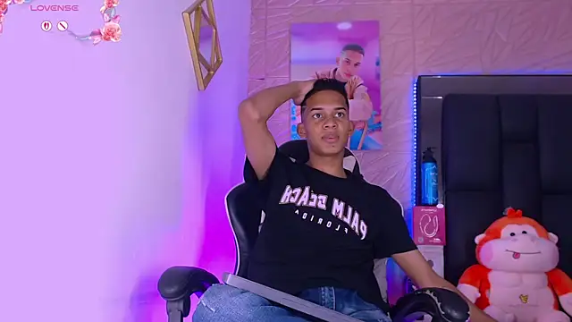 Živý XXX chat dilan_alfonzo