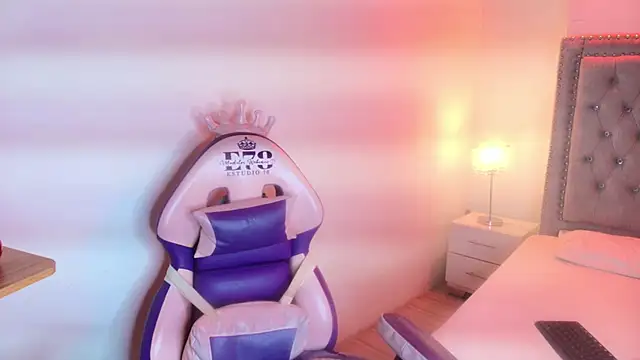 Czat XXX na żywo – Lia_adamsss