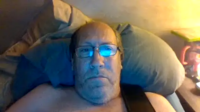 hornyrich69 Webcam Show