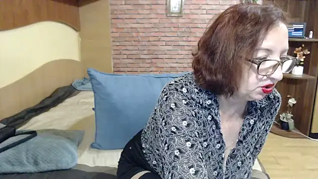 Chat XXX ao vivo de EvelyneFlirtyMilf