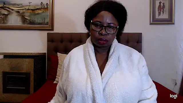 OmegaLipps' Live XXX Chat