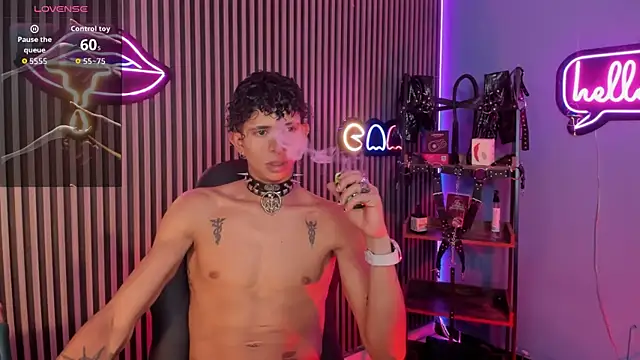 XXX chat uživo modela Maximoking26
