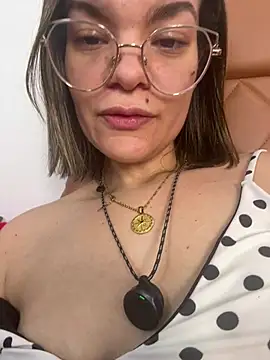 Zyrella's Live XXX Chat