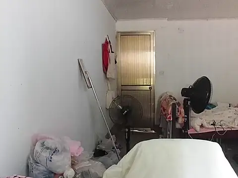 RebelAura 在線直播表演