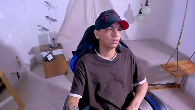 Chat XXX ao vivo de Brand_habes