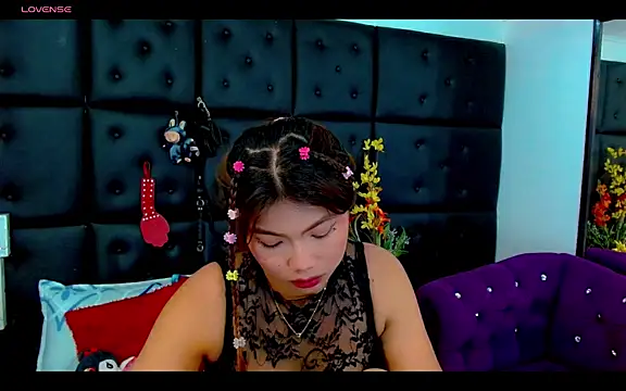 Cloelombard's Live XXX Chat