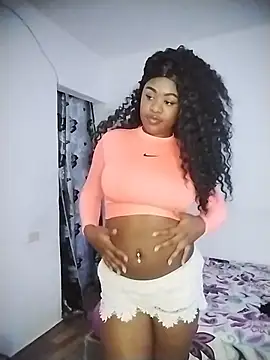 Онлайн чат XXX Roonie_garces