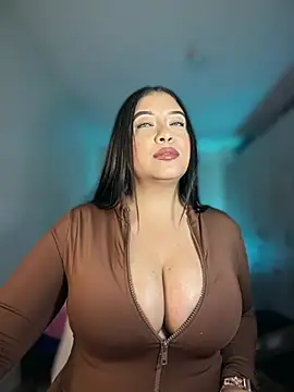 cami_ortiz__'s Live XXX Chat