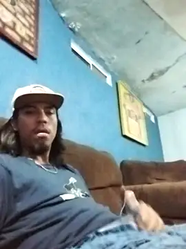 AlexAlejandro13のライブXXXチャット
