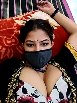 Hot_radhaji's Webcam Show