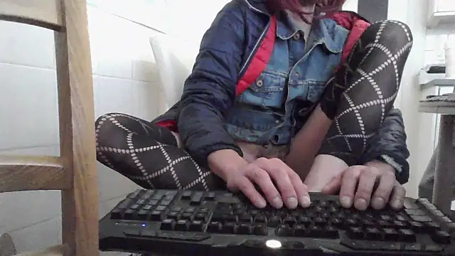 NellyGeneva webcam show