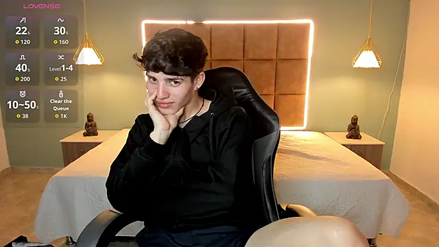 AlejooTwink Adlı Modelin Canlı XXX Sohbeti