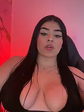 Kariina__69 Adlı Modelin Canlı XXX Sohbeti