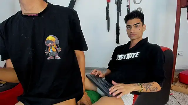 Gay_Red_Room 在線直播表演