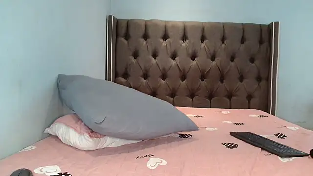 CHOCKYCHOCX2's Live XXX Chat