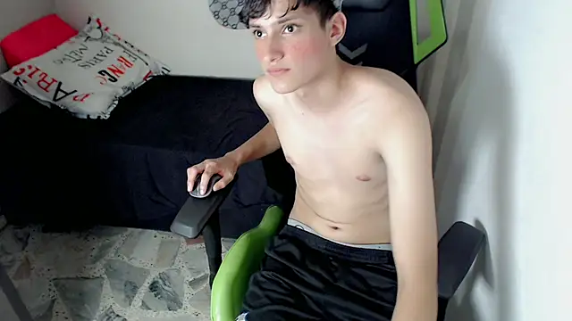 Chatroom XXX en direct de Pablito_junior