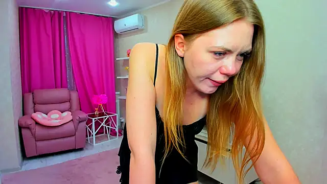 Strawberrye Live XXX-chat
