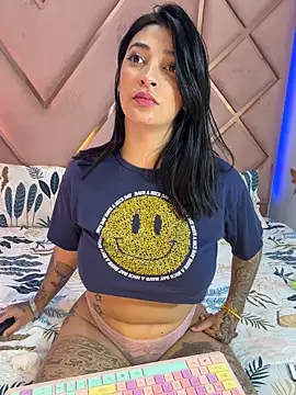 -Natalia_888 Adlı Modelin Canlı XXX Sohbeti