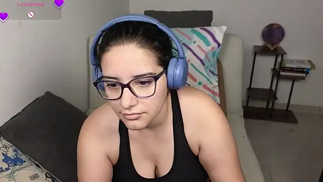 blue__moon_n Live XXX chat