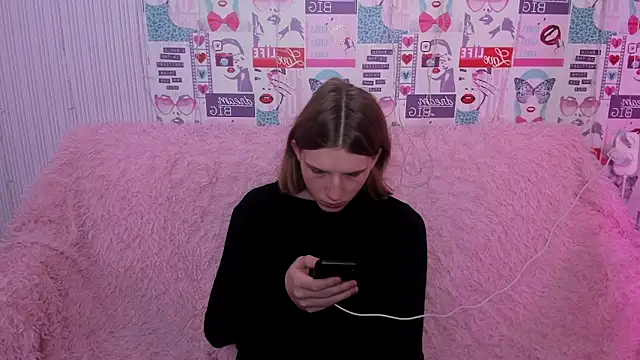 Pokazy przed kamerką – xSophieexx