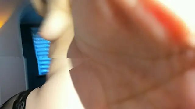 emy_lovee Live XXX-Chat