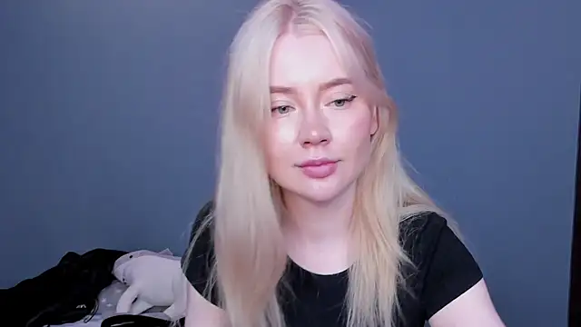 Lillie_Berry Live XXX-Chat