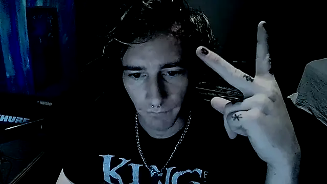 Pokazy przed kamerką – LEVIATHANX666