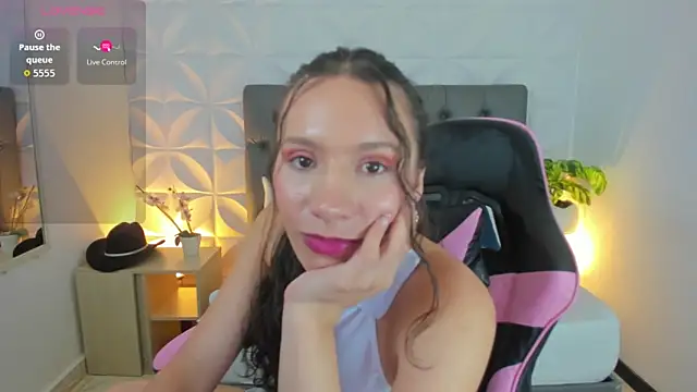 Czat XXX na żywo – valeryn__rosse