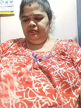 tamilthanushri's Live XXX Chat