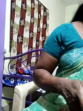 yamini1431 webcam show