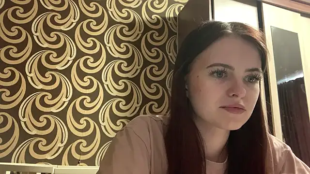 XXX chat uživo modela KikiAmino