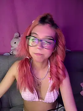 Valen-Foxx1 élő XXX-chatje
