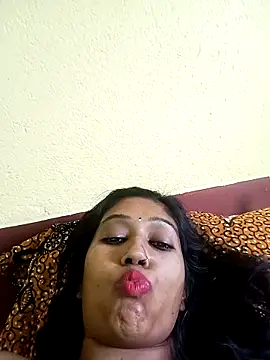 Chat +18 de bannerjeesneha20 ao vivo