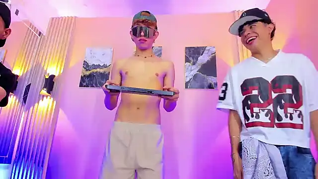 عرض كام Marcus_and_Tony