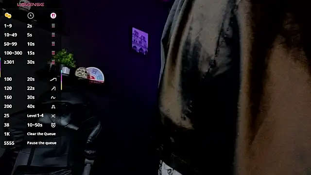dahlia_darkwood's Live XXX Chat