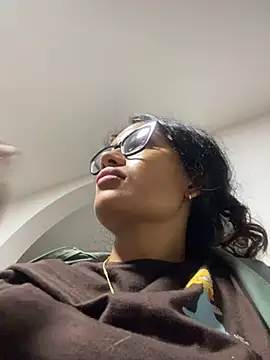 Riana_Kean Chat XXX live